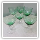 G32. Set of 6 green cocktail glasses 