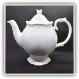 P06. Peppertree Tabletops white teapot. - $18