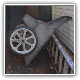 L09. Plastic wheelbarrow. - $32